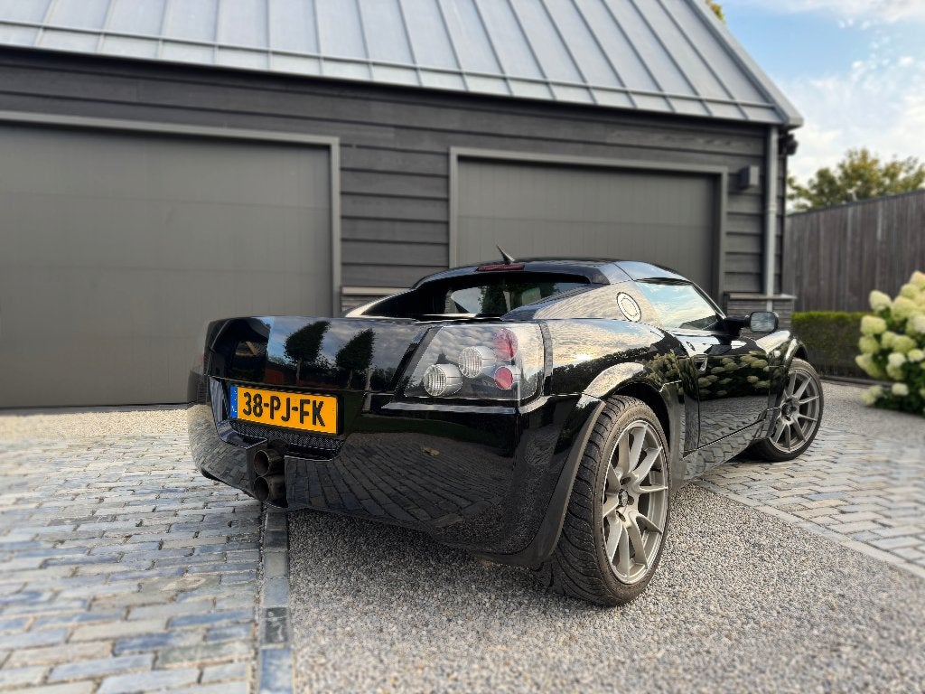 Foto 14 van Opel Speedster 2.2 zwart 2004 hardtop