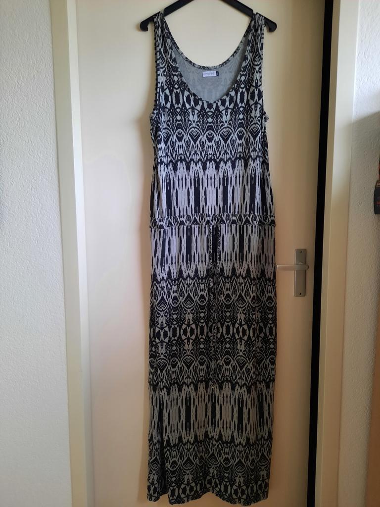 Lange zomerjurk maat XL, Kleding | Dames, Ophalen of Verzenden, Zo goed als nieuw, Zwart, Jurk