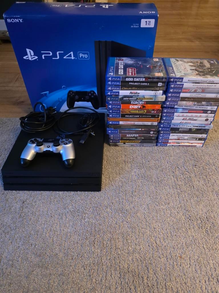 PS4 Pro 2TB + 1TB HDD met 1 controller en 33 games, Spelcomputers en Games, Spelcomputers | Sony PlayStation 4, Zo goed als nieuw