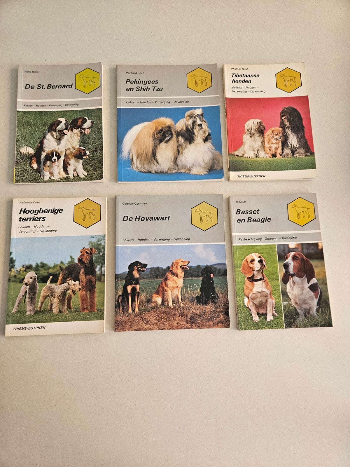 Honden boeken, 6 stuks, opvoeding,  fokken, verzorging, Ophalen of Verzenden, Honden