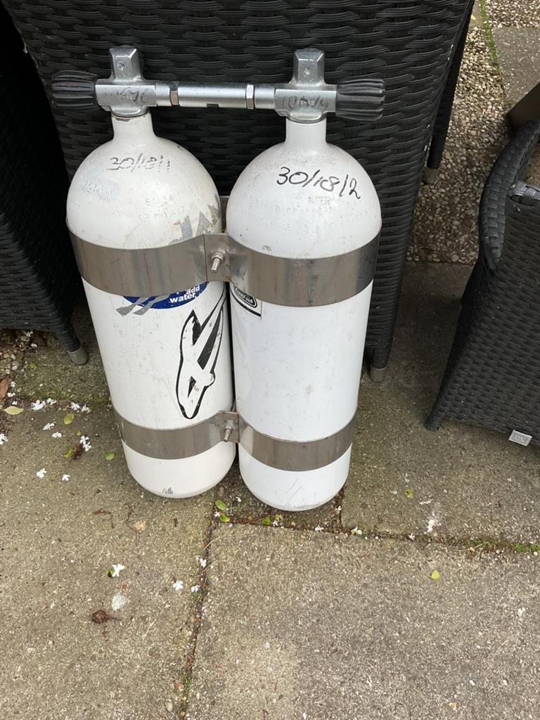 Dubbele 10L duikfles - Uit de keur, goede staat, Ophalen, Gebruikt, Duikfles