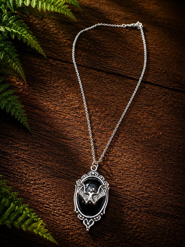 Prachtige Gothic Vleermuis Camee Ketting – Vintage Look (Nie, Ophalen of Verzenden, Nieuw, Overige materialen