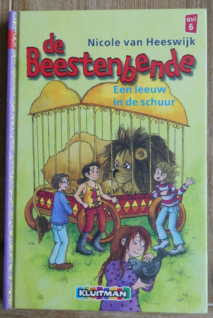 De Beestenbende - Een leeuw in de schuur - AVI 6, Ophalen of Verzenden, Zo goed als nieuw, Nicole van Heeswijk, Fictie algemeen