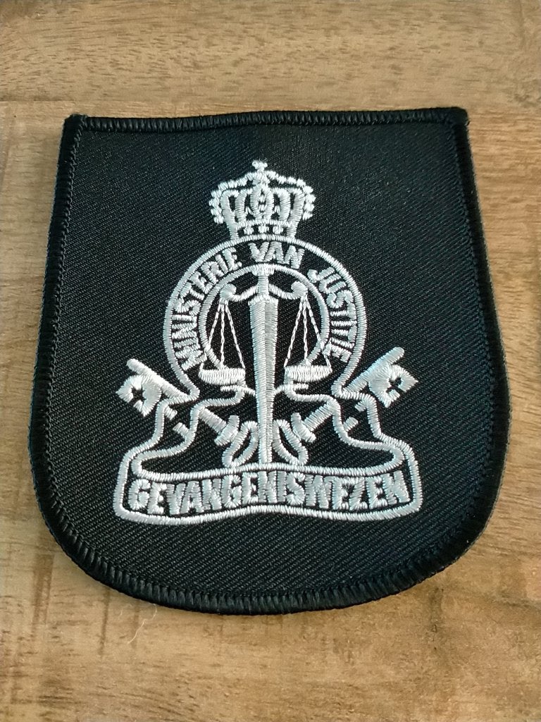 Ministerie van Justitie patch , gevangeniswezen , oud model, Verzenden, Overige soorten, Nederland, Embleem of Badge