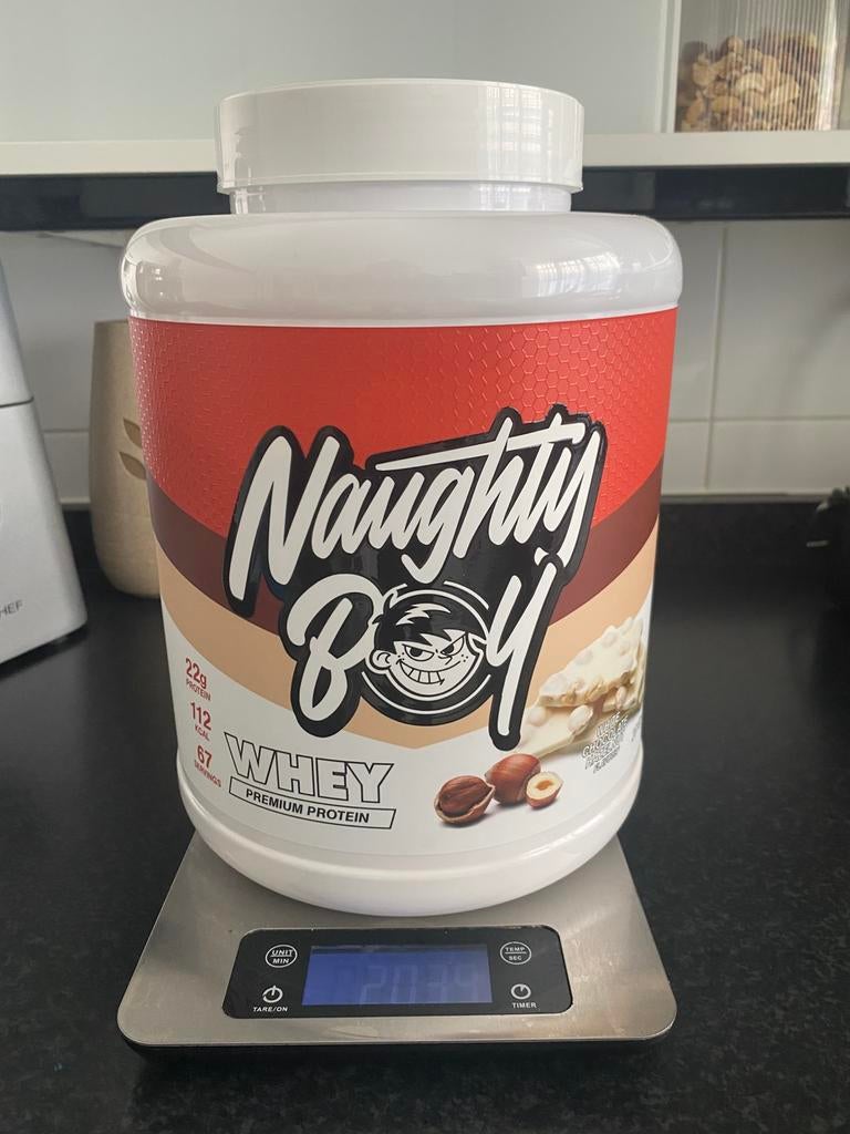 Naughty Boy whey protein white chocolate hazelnut, Ophalen of Verzenden, Zo goed als nieuw, Poeder of Drank