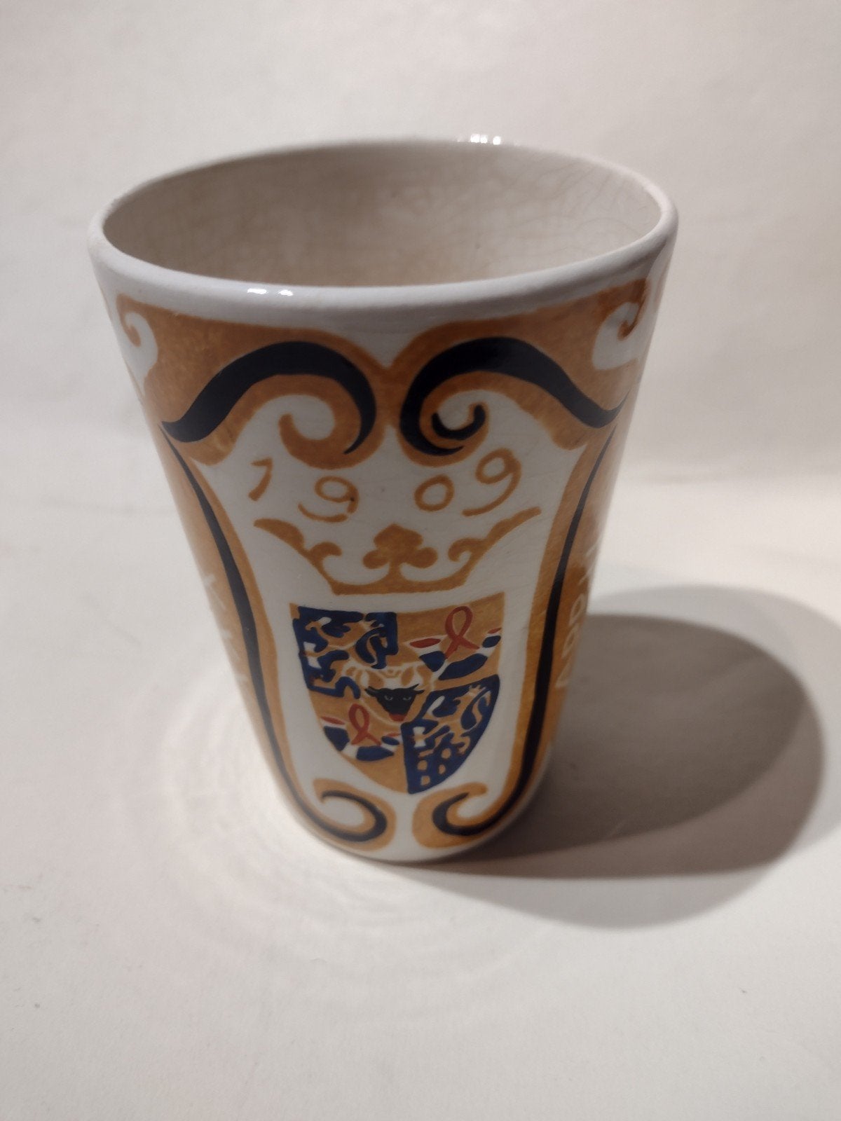 antieke geboortebeker Juliana 1909 / plateel / Sphinx, Antiek en Kunst, Ophalen
