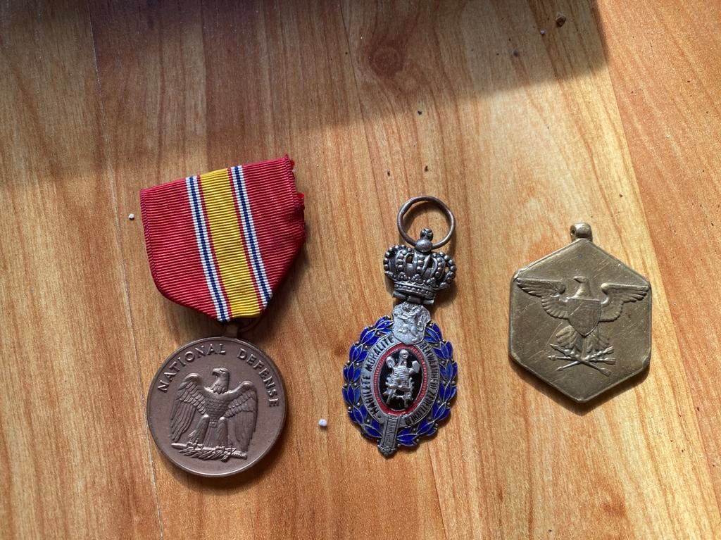 Militaria medaille 3 stuks, Ophalen of Verzenden