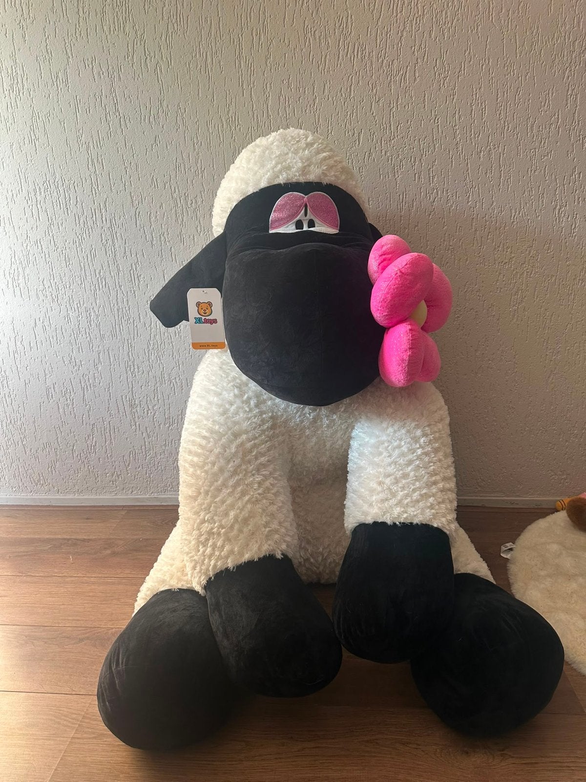 Grote Shaun het Schaap knuffel met roze bloem, Overige merken, Overige karakters, Overige typen, Nieuw