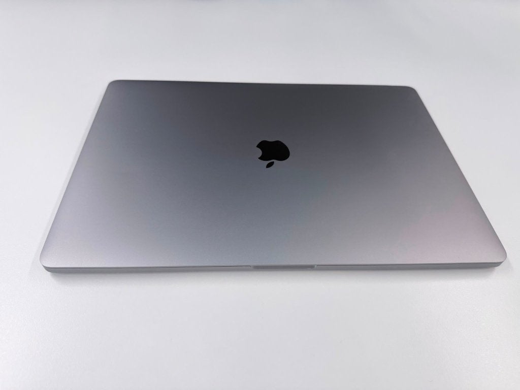 MacBook Pro 15” 2019 i7 16GB – €450bieden, MacBook Pro, 256 GB, 2 tot 3 Ghz, Ophalen of Verzenden