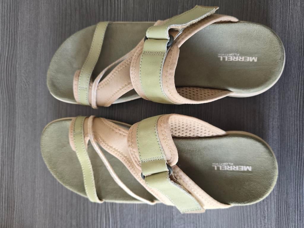 Merrell Terran 4 Post W sandalen, Ophalen of Verzenden, Zo goed als nieuw, Beige, Sandalen of Muiltjes