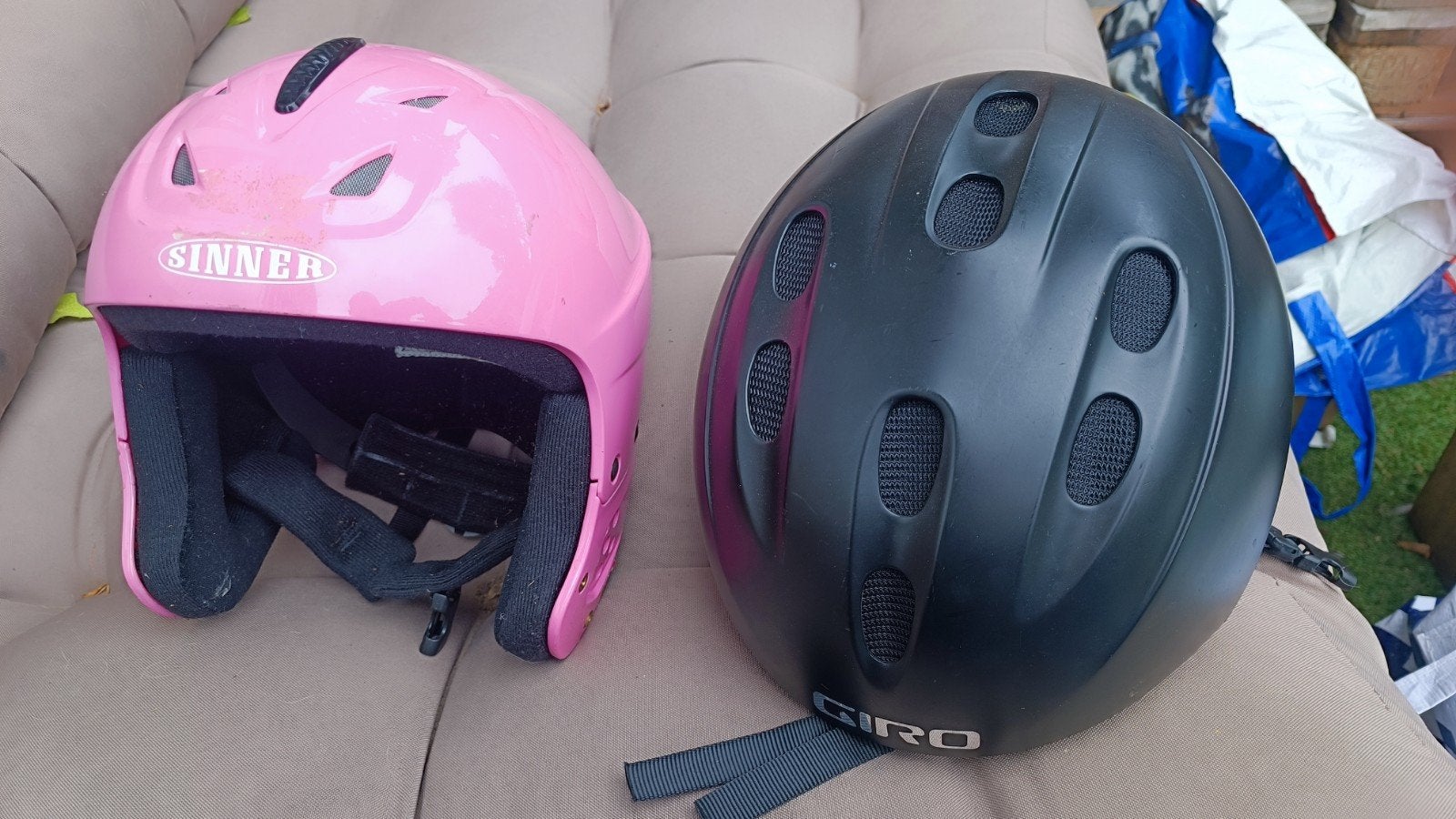 Helm, Ophalen