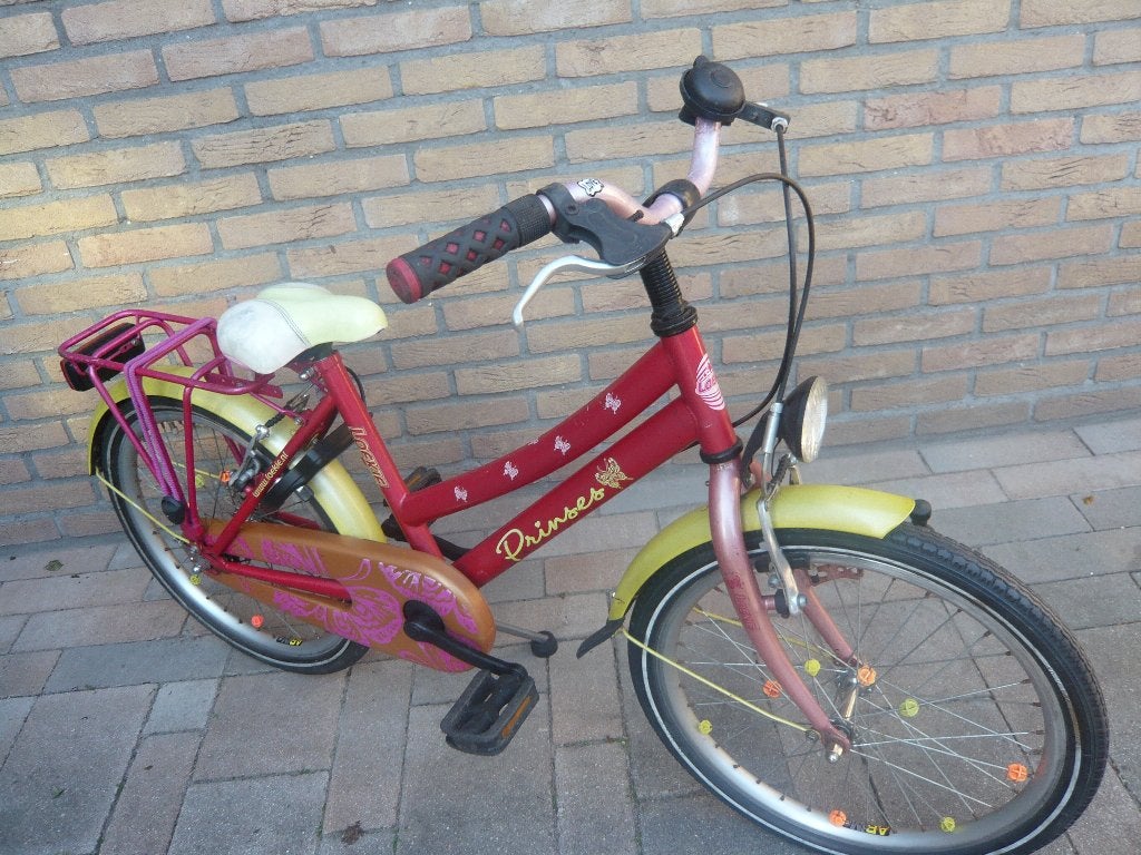 mooie 20 inch loekie prinses met mandje, Fietsen en Brommers, Fietsen | Meisjes, Ophalen, Gebruikt, 20 inch, Loekie