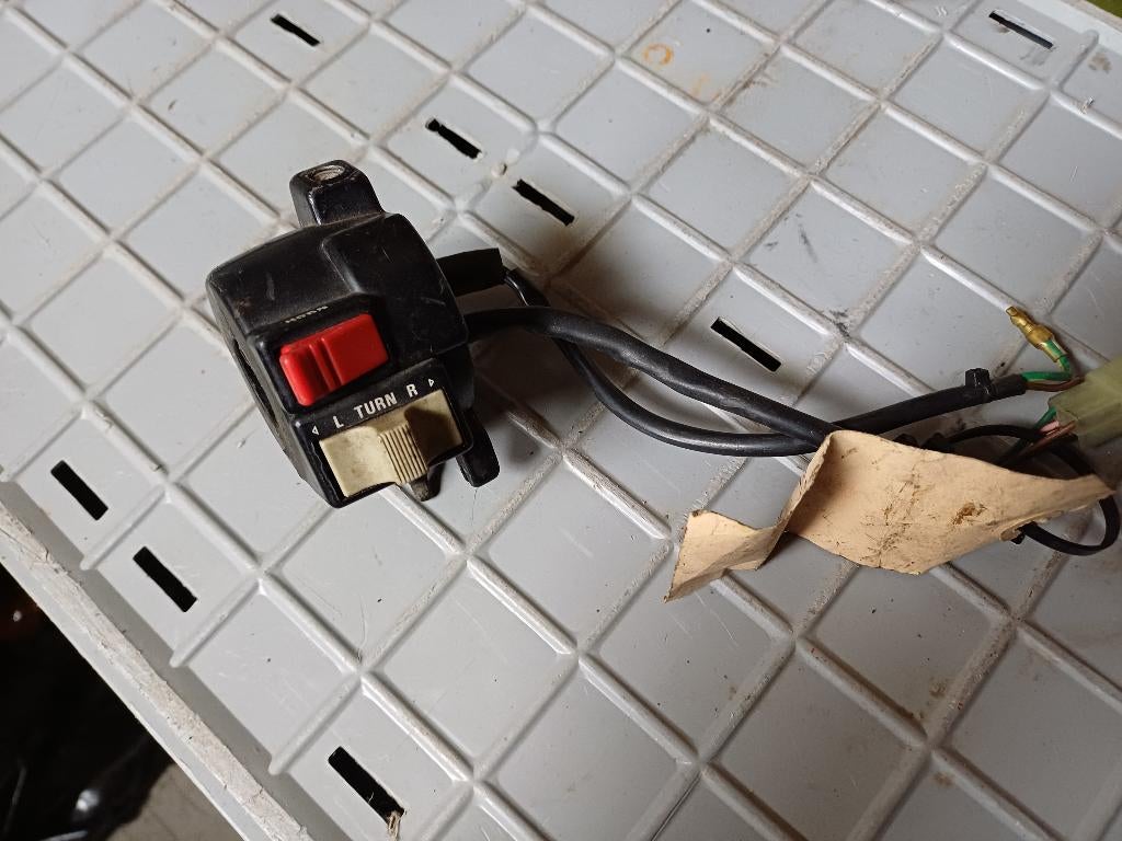 Yamaha BWS oud model Linker stuur schakelaar gebruikt, Ophalen of Verzenden, Gebruikt, Overige typen, Yamaha