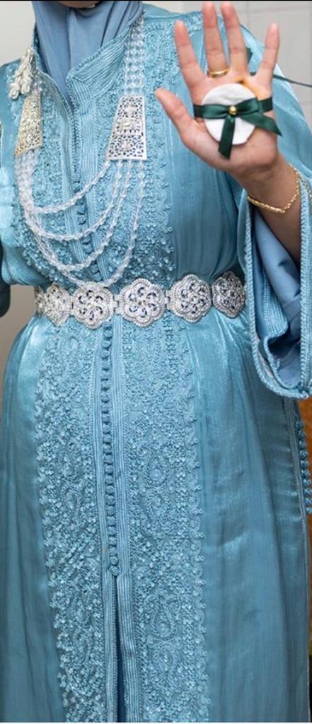 Elegante turquoise Marokkaanse takshita met riem, Ophalen of Verzenden, Zo goed als nieuw