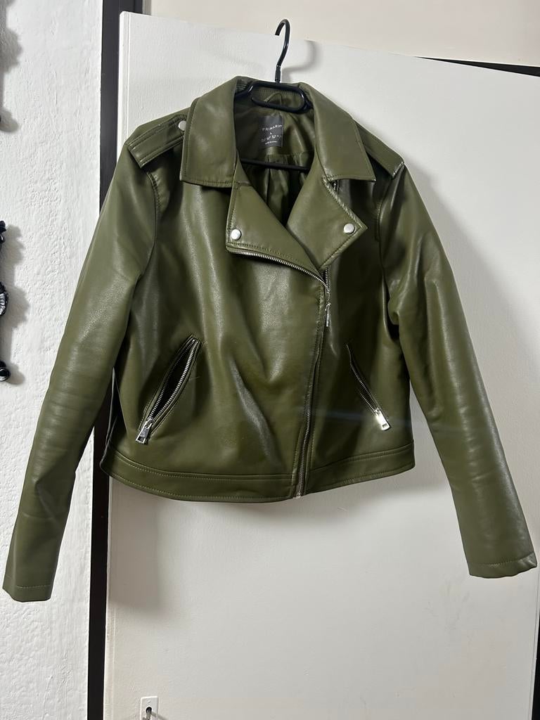 Stoere groene leren bikerjack van Primark - Maat M, Kleding | Dames, Jassen | Zomer, Ophalen, Zo goed als nieuw, Maat 38/40 (M)