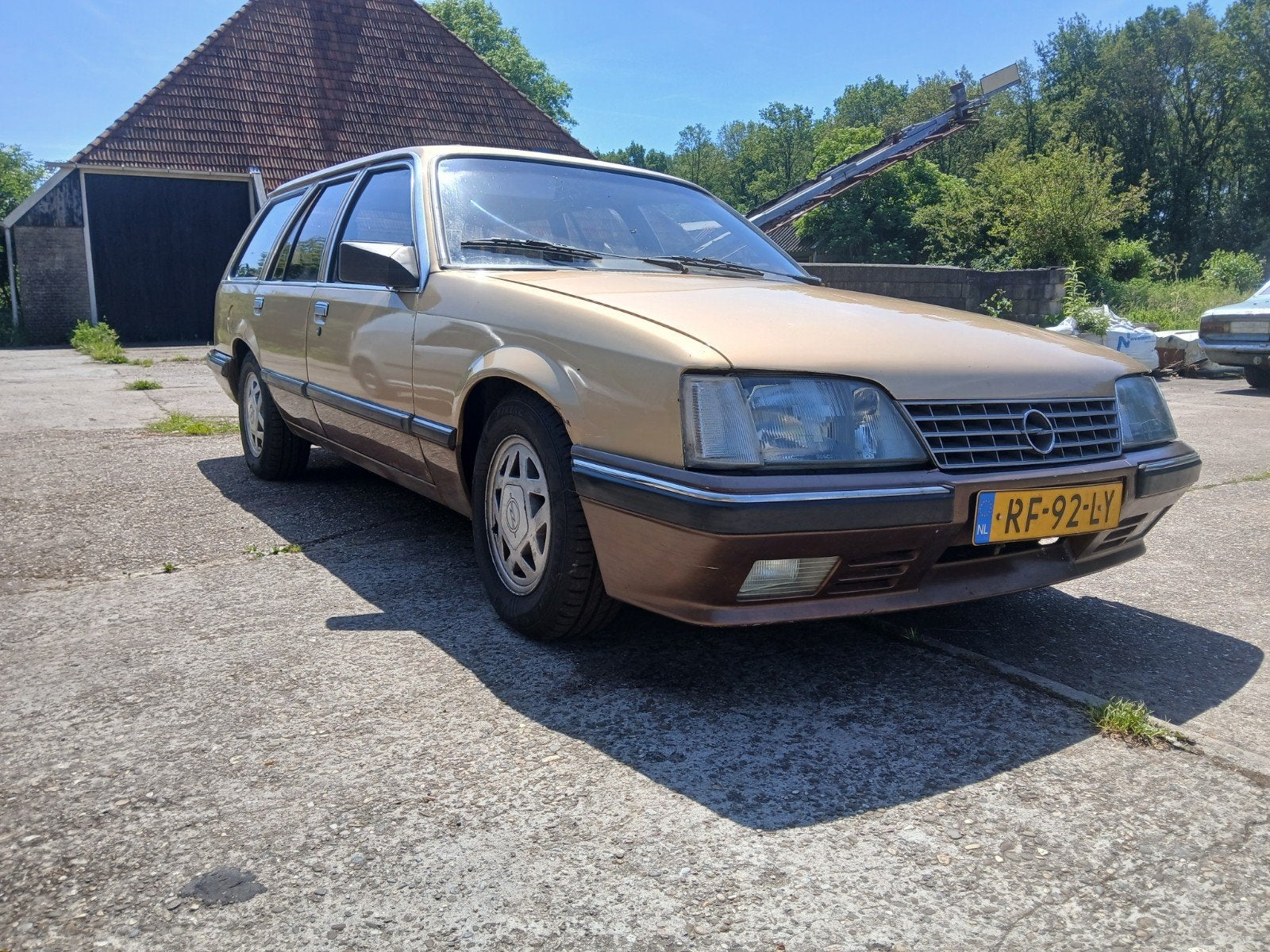 Opel Commodore 2.5 E voyage, Auto's, Opel, Particulier, LPG, Stationwagon, Handgeschakeld, Origineel Nederlands, Beige, Ophalen