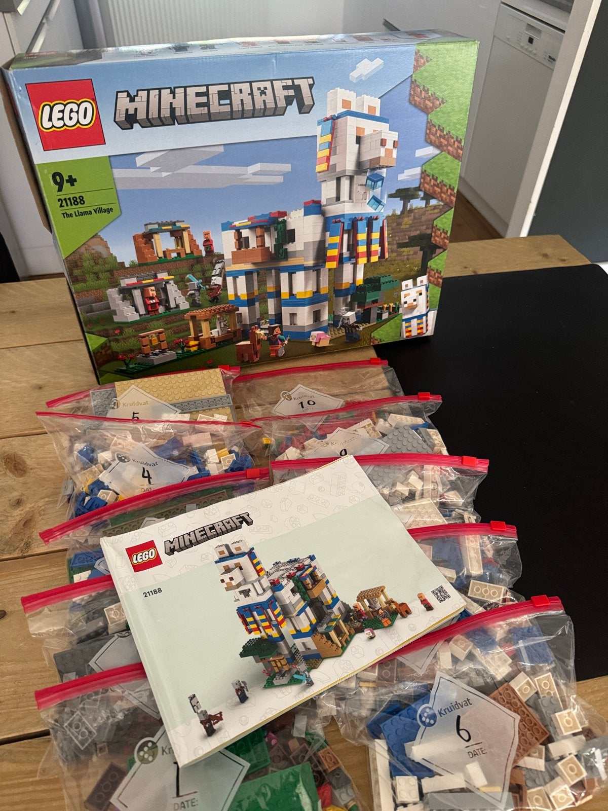 LEGO Minecraft 21188 Lama Dorp, Minecraft, Lego, Ophalen of Verzenden, Zo goed als nieuw