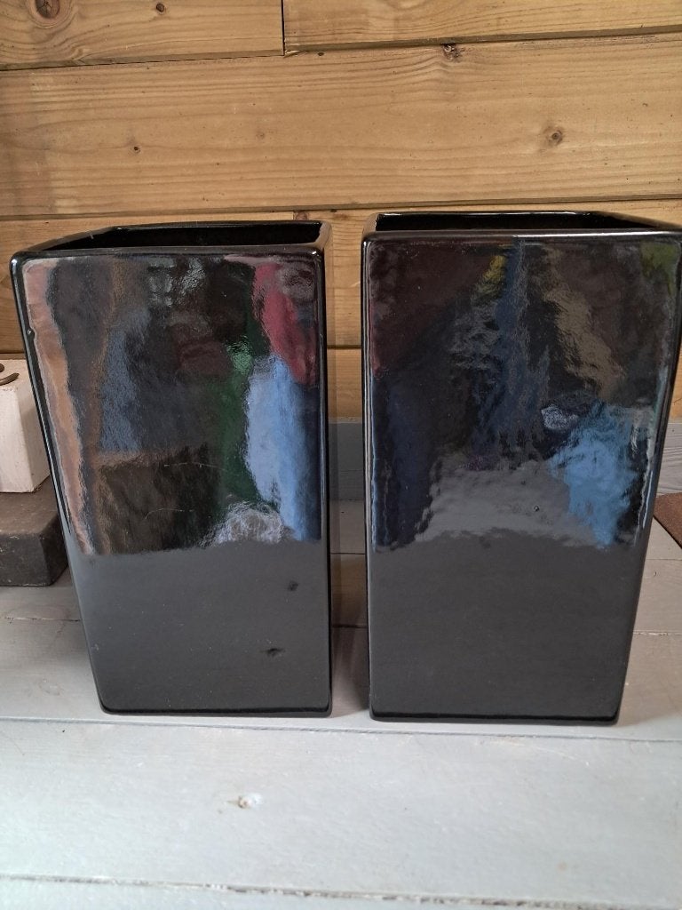 2 vazen vaas zwart hoogglans, Ophalen of Verzenden, Zo goed als nieuw, Zwart, Steen/keramiek