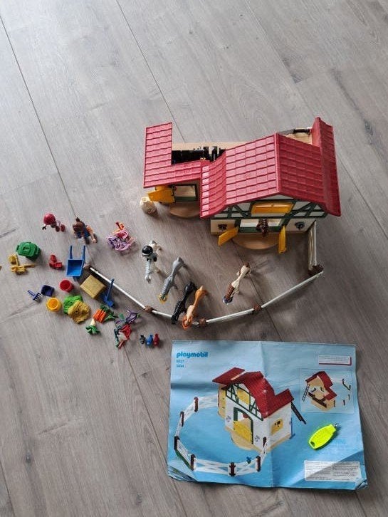 Playmobil Paardenstal met accessoires, Gebouw, Complete set, Ophalen of Verzenden, Zo goed als nieuw