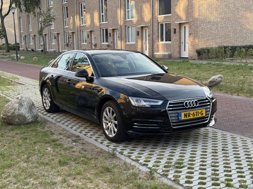 Audi A4 1.4 Tfsi 150pk S Tronic 2017 Zwart, Auto's, Audi, Stof, Zwart, 150 pk, A4