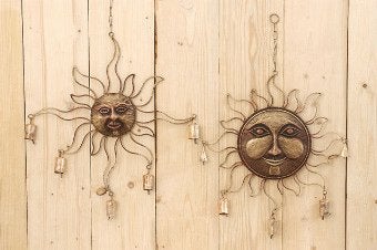 Wanddecoratie, muurdecoratie Zon met bellen goud-koper kleur, Tuin en Terras, Ophalen of Verzenden, Nieuw