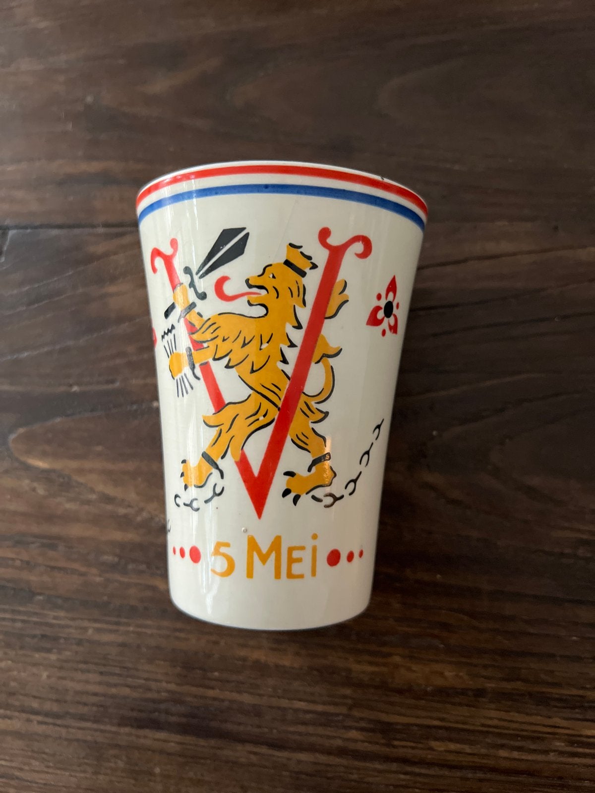 Vintage Beker 5 Mei 1945-1955 Bevrijdingsdag, Ophalen of Verzenden
