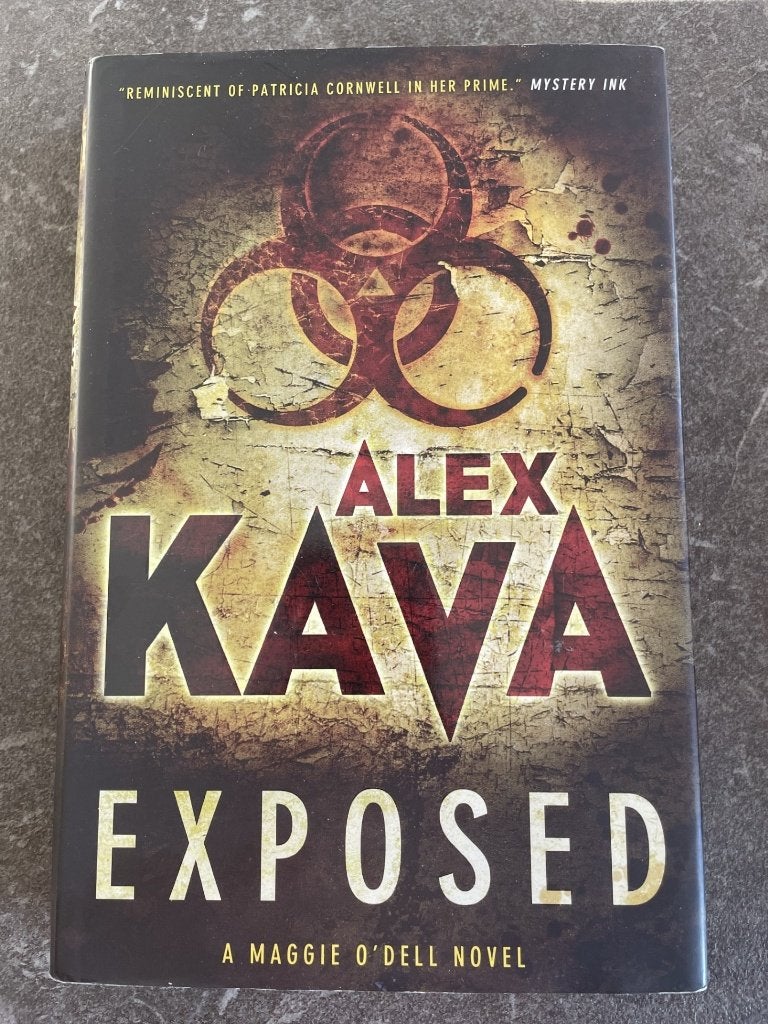 Boek Exposed van Alex Kava (Engels), Ophalen of Verzenden, Zo goed als nieuw