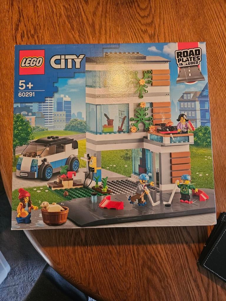 LEGO City 60291 Familiehuis - Nieuw in doos, Kinderen en Baby's, Speelgoed | Duplo en Lego, Ophalen of Verzenden, Nieuw