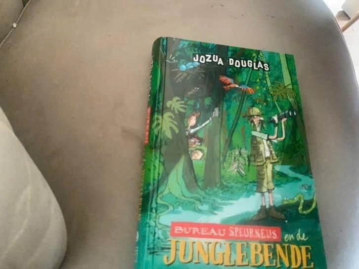 Bureau Speurneus en de junglebende - Jozua Douglas, Ophalen of Verzenden, Fictie, Jozua Douglas, Gelezen