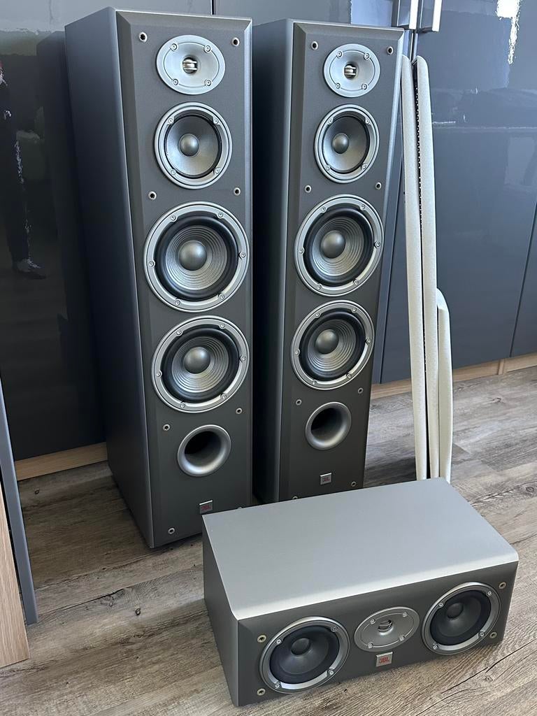 JBL Northridge E80 (2x) en EC25 centerspeaker, Ophalen, Gebruikt, JBL, Surroundset zonder subwoofer