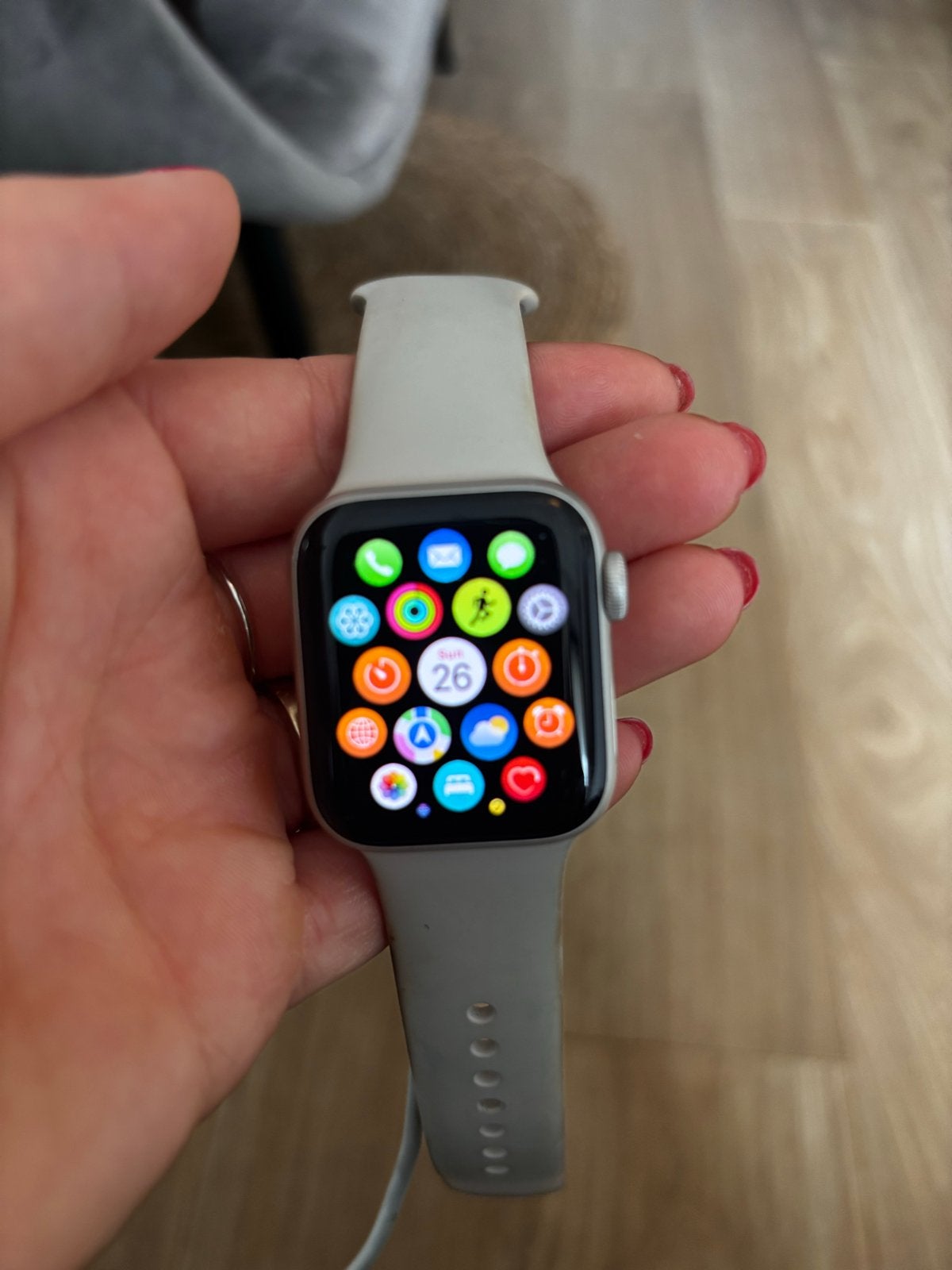 Apple Watch SE 2024 (GPS + Cellular) 40mm Starlight, Afstand, Wit, IOS, Ophalen of Verzenden