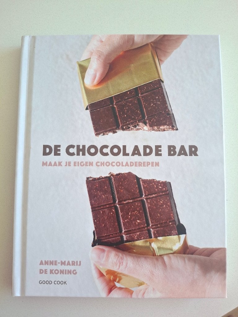 Bakboek De Chocolade Bar, Ophalen of Verzenden, Zo goed als nieuw, Anne marij de koning, Taart, Gebak en Desserts