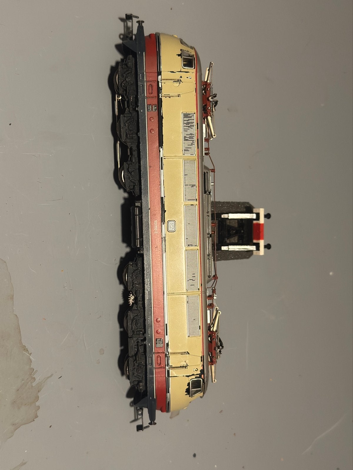Märklin BR103 Lakschade | 1/87 modelspoor h0, Wisselstroom, Gebruikt, Locomotief, Ophalen of Verzenden