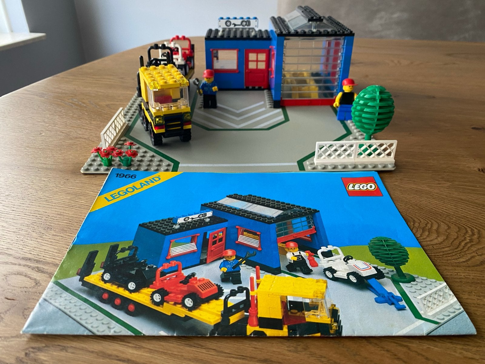 LEGO Legoland 1966 Garage met sleepwagen, Gebruikt, Lego, Ophalen of Verzenden, Compleet