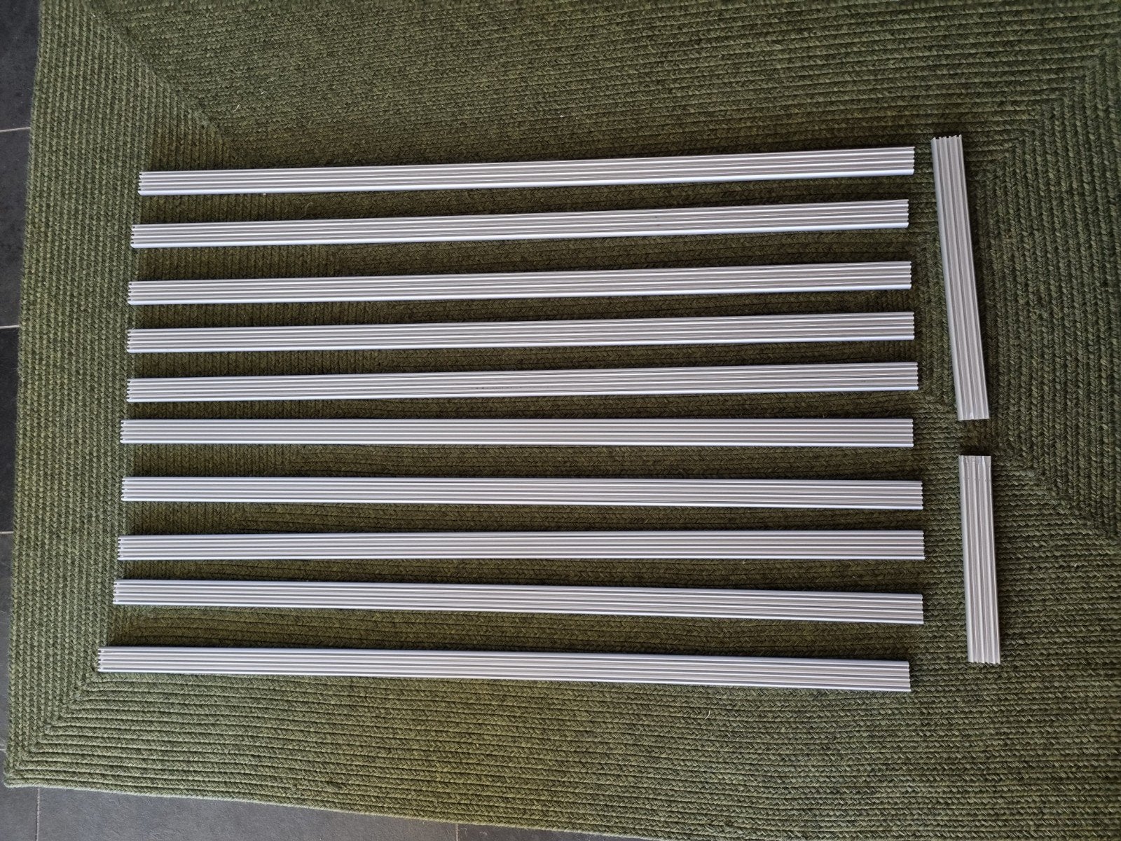 Ikea rails Kvartal voor panelen, runners, gordijngeleiders, Huis en Inrichting, IKEA, Ophalen of Verzenden, Gebruikt, In te korten