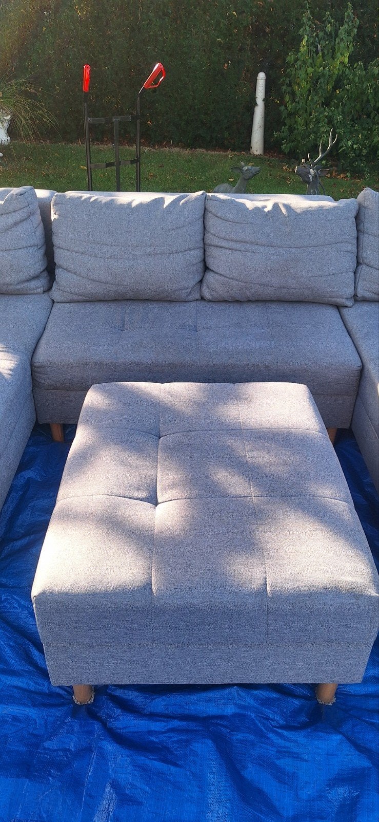 Grijze u bank met poef - Comfortabel en stijlvol, Ophalen, Modern, Comfortabel, Gebruikt, Onbekend@voorbeeld.com