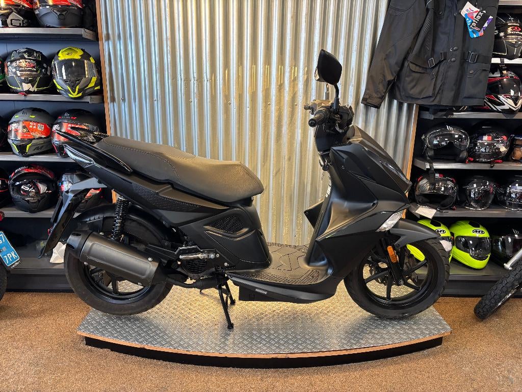 Kymco Super 8R 45km in nieuwstaat met 6 maand garantie, Gebruikt, Maximaal 45 km/u, Ophalen of Verzenden, Benzine
