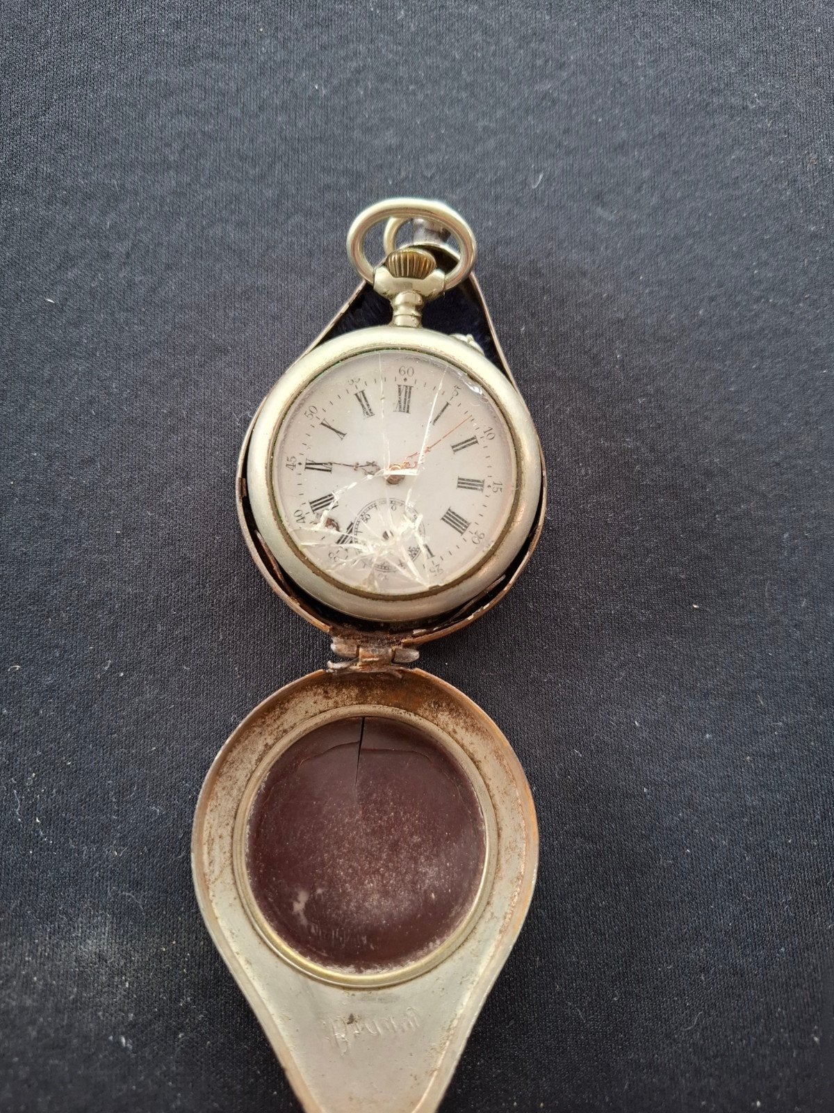 Antiek zakhorloge met beschadigingen - loopt niet, Sieraden, Tassen en Uiterlijk, Horloges | Antiek, Overige merken, Overige materialen