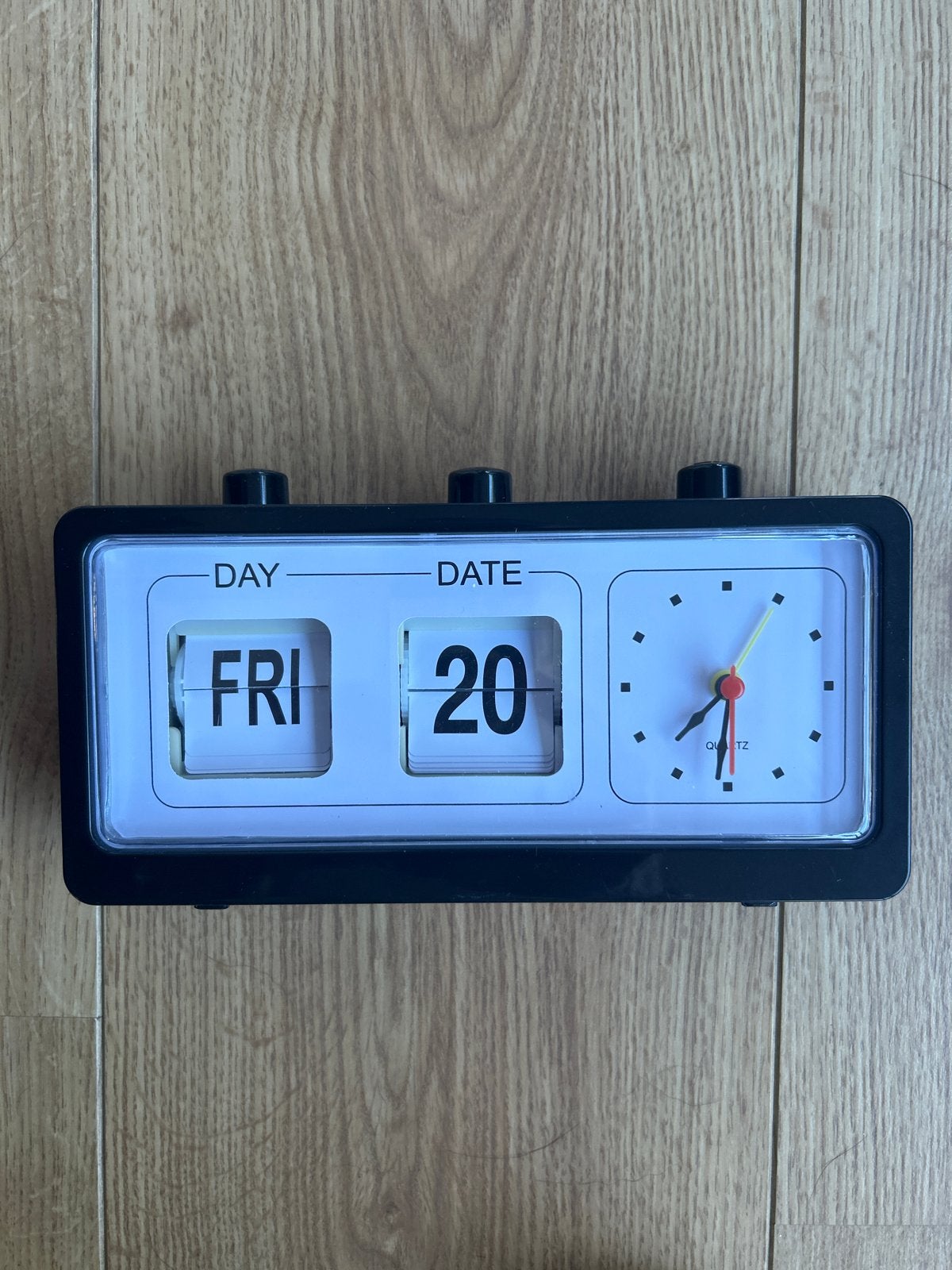 Retro Flip Klok met Dag- en Datumweergave, Verzenden, Analoog, Zo goed als nieuw, Retro
