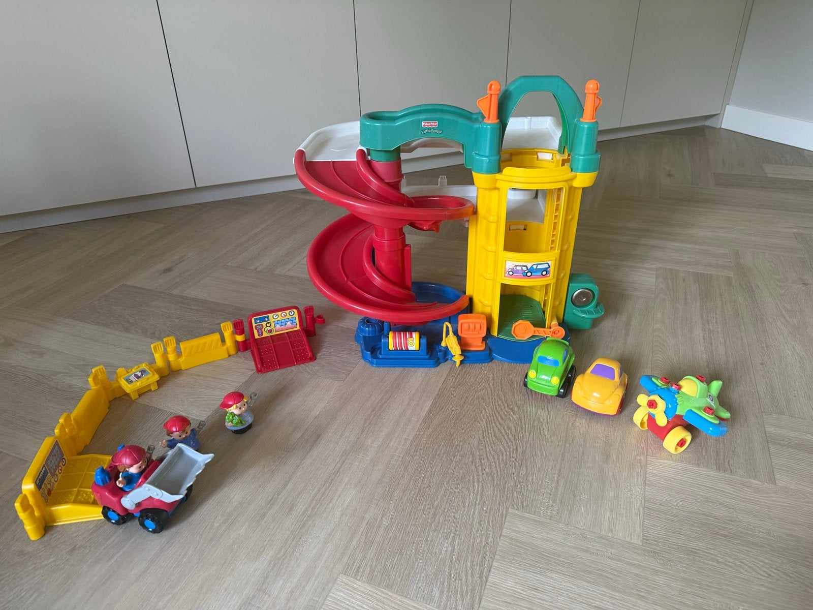 Fisher-Price Little People Garage Speelset met Auto's, Kinderen en Baby's, Ophalen, Gebruikt, Speelset