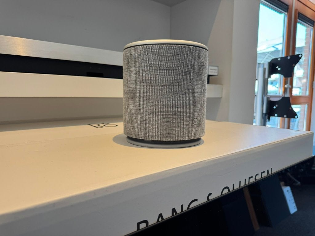 BeoPlay M5 Natural draadloze luidspreker B&O Bang en Olufsen