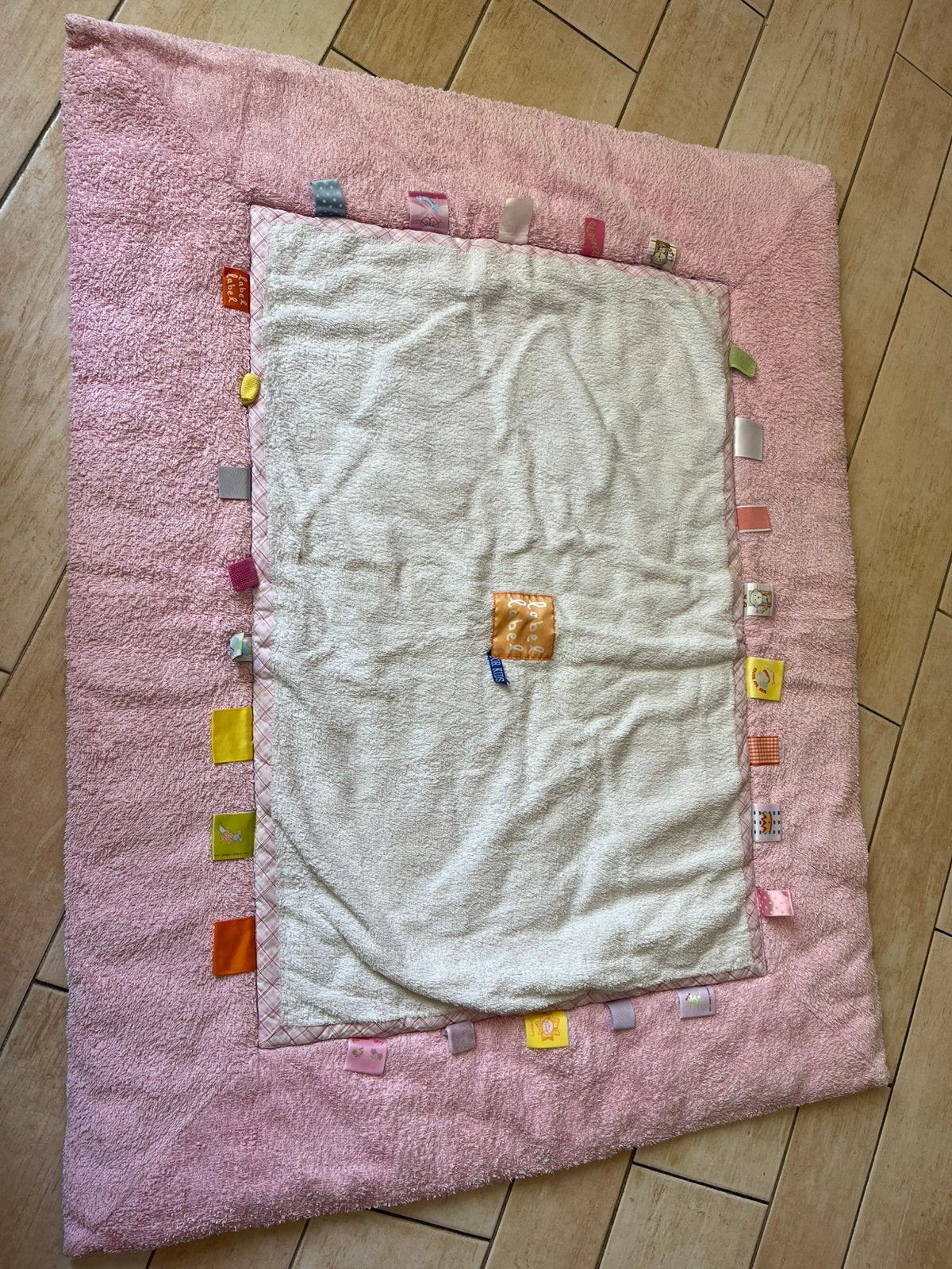 roze box- en speelkleed Label Label, Ophalen of Verzenden, Gebruikt, Roze