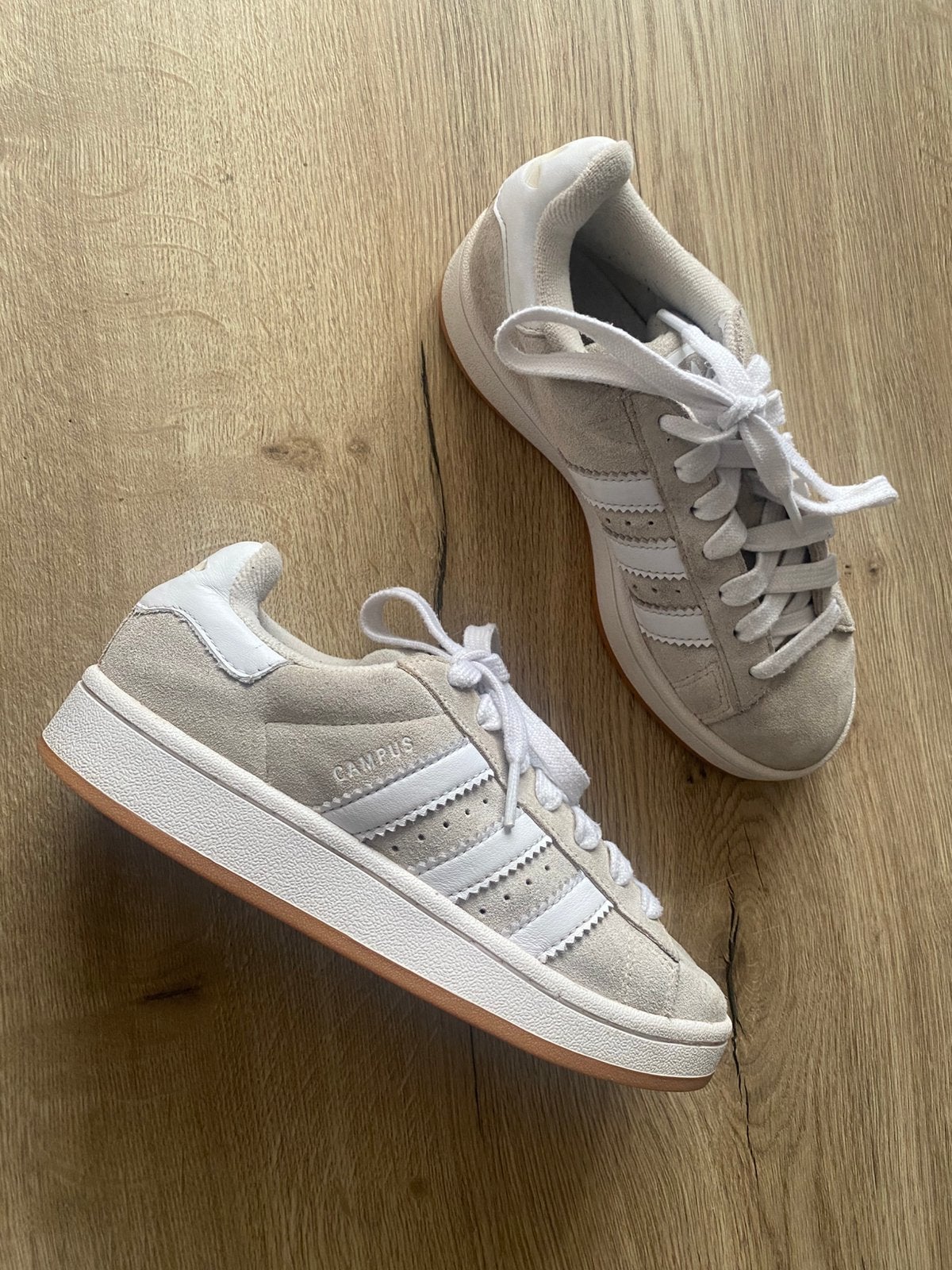 Adidas Campus sneakers beige/wit – maat 36 – gum zool, Beige, Ophalen of Verzenden, Sneakers of Gympen, Zo goed als nieuw