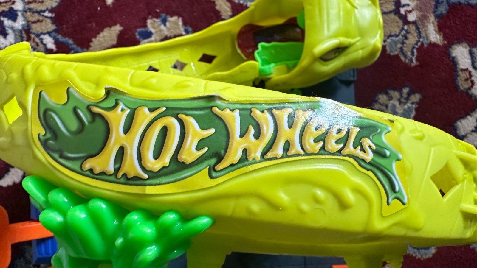 Hot Wheels Racebaan met Dinosaurus en Haai Thema, Kinderen en Baby's, Ophalen, Racebaan, Zo goed als nieuw, Met looping