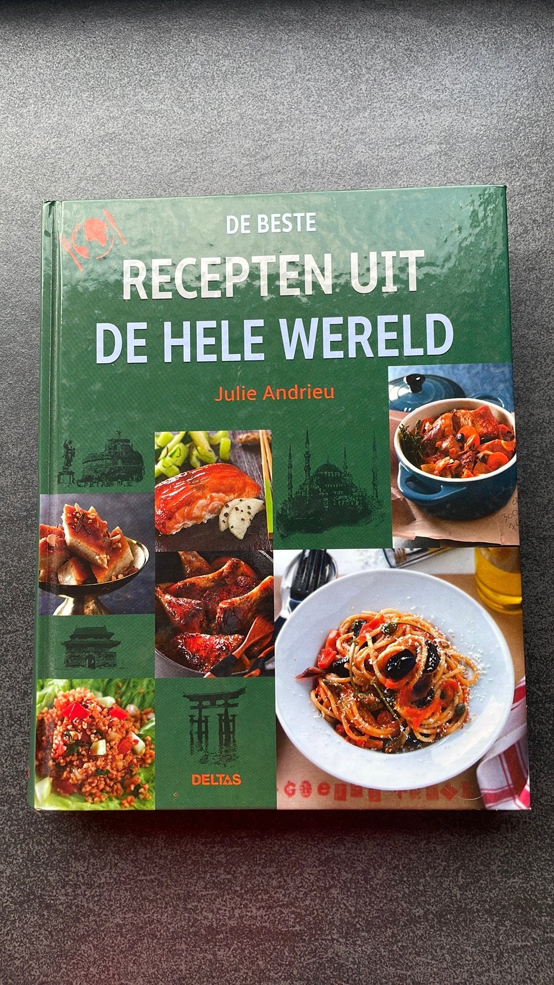 Julie Andrieu - De beste recepten uit de hele wereld, Italië, Julie Andrieu, Ophalen of Verzenden, Zo goed als nieuw