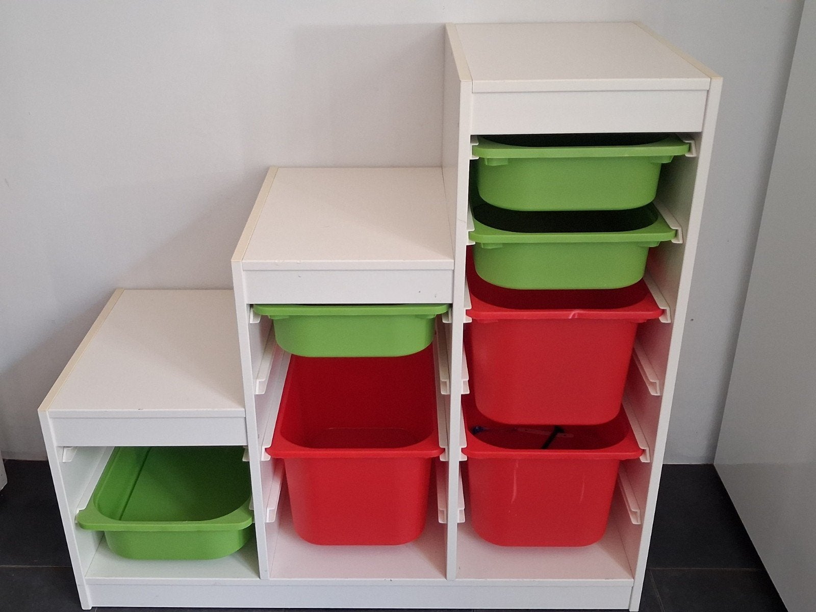 Ikea trappenkast met bakken, Ophalen