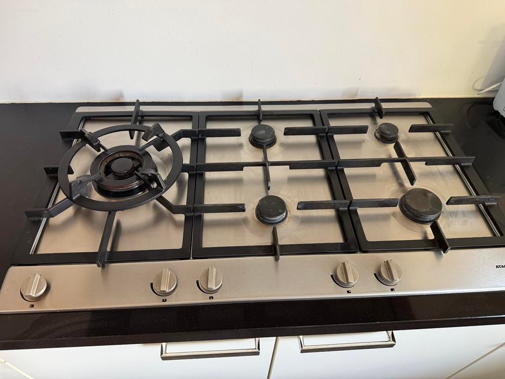 Atag 5 pits kookplaat (gas) met wokpit, Witgoed en Apparatuur, Kookplaten, Ophalen of Verzenden, Zo goed als nieuw, Inbouw, Gas