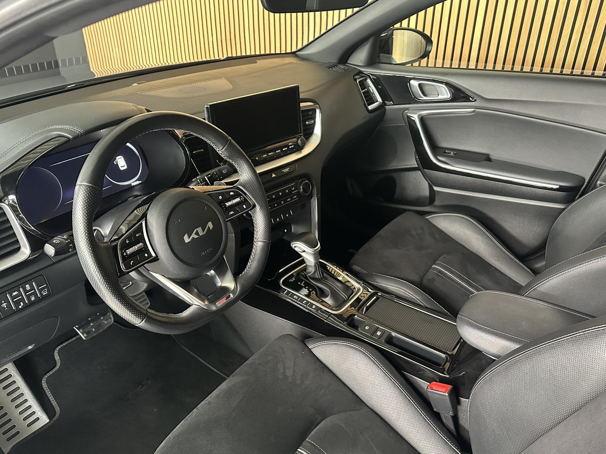 Kia Ceed Sportswagon 1.5 T-GDi GT-Line Schuif/kantel dak | C, Gebruikt, Euro 6, 4 cilinders, 160 pk