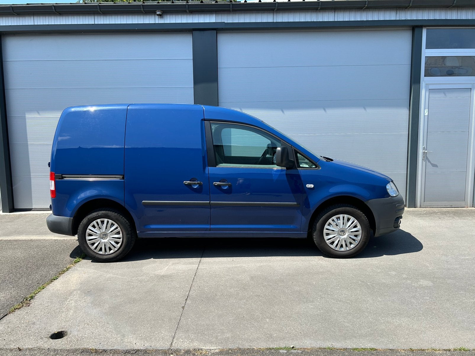 Volkswagen Caddy 1.4 16v Benzine! Nieuwe Apk trekhaak, Auto's, Bestelauto's, 1300 kg, 700 kg, Volkswagen, 1390 cc