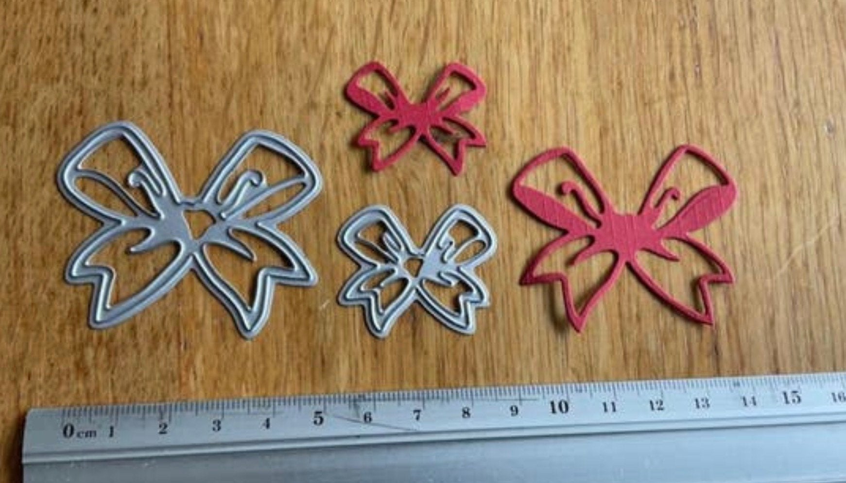 Snijmal set 2 strikjes 1656, Ophalen of Verzenden, Zo goed als nieuw, Pons of Mal